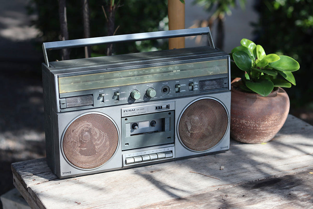 Five Podcasts Recommendations to Enjoy with Coffee